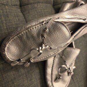 Cole Haan Platinum Silver Car Shoes Leather 10.5 Very Cool